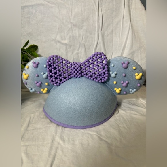 Disney Parks Minnie Mouse Beaded Purple Blue Ear Hat For Adults New With Tag - Picture 1 of 4